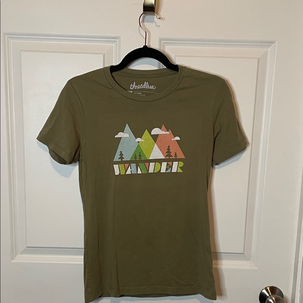 Threadless Olive Wander 100% Cotton Tee Women’s Medium